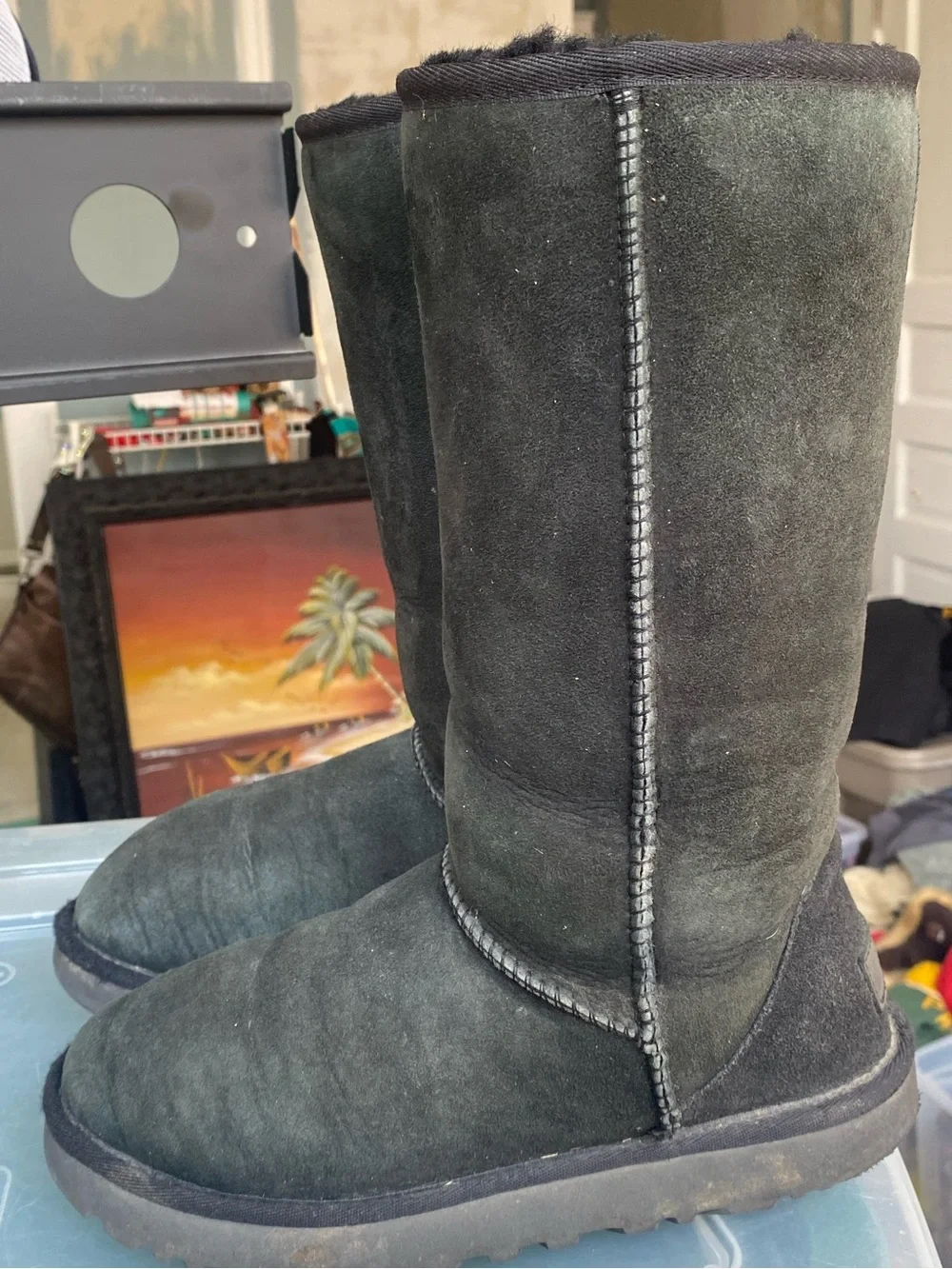 UGG Classic Tall II Boots Women’s Size 7 Black Suede Shearling Lined Winter Boot